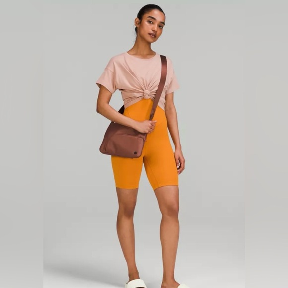 NWT- Lululemon 2-In-1 Crossbody Yoga Mat Bag 3L - Picture 2 of 7